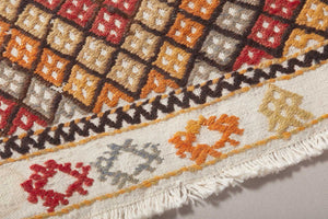 0351760018 VINTAGE TURKISH RUG