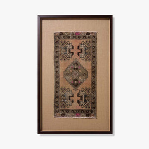 0394780054 VINTAGE RUG FRAGMENT
