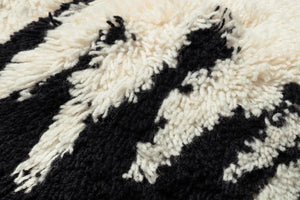 P0944 JB WHITE / BLACK