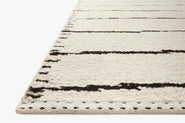 ROM-05 IVORY / BLACK Corner